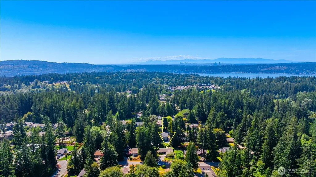 1905 216th Avenue SE Sammamish WA 98075