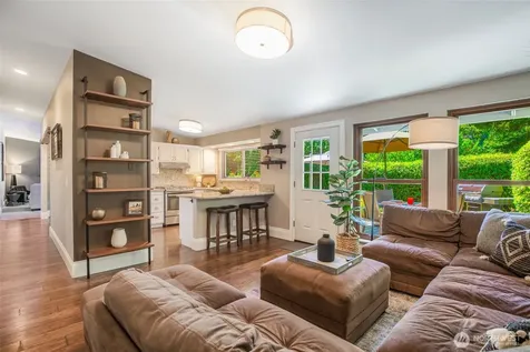 1905 216th Avenue SE Sammamish WA 98075