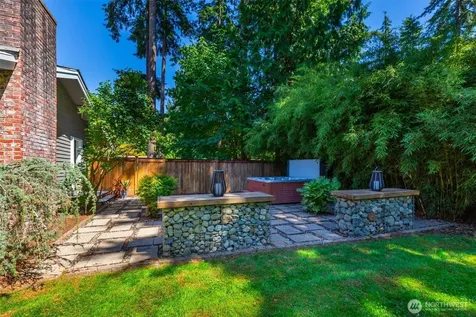 1905 216th Avenue SE Sammamish WA 98075
