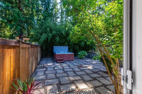 1905 216th Avenue SE Sammamish WA 98075