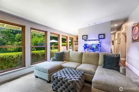 1905 216th Avenue SE Sammamish WA 98075