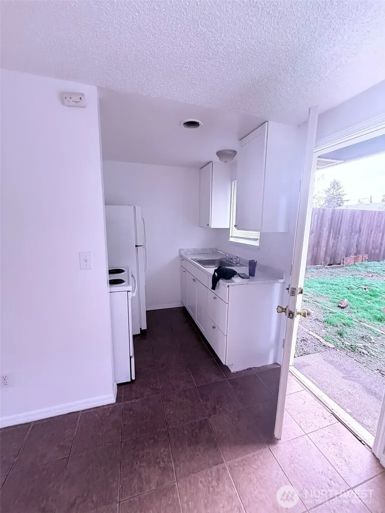 16421644 120th Street S Tacoma WA 98444