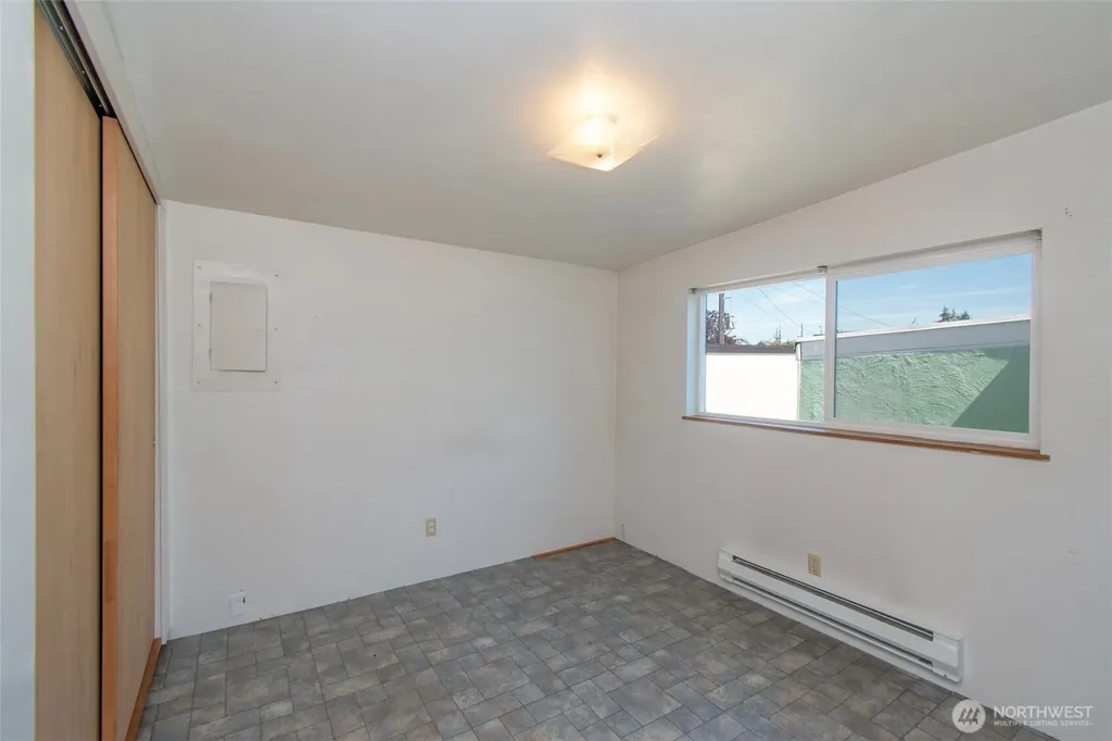 1027 W Ninth Street Port Angeles WA 98363