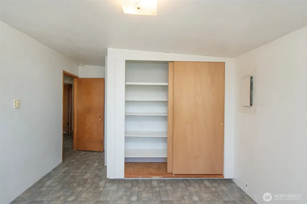 1027 W Ninth Street Port Angeles WA 98363