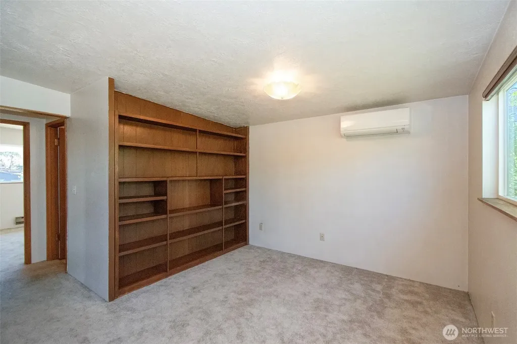 1027 W Ninth Street Port Angeles WA 98363