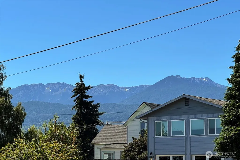 1027 W Ninth Street Port Angeles WA 98363