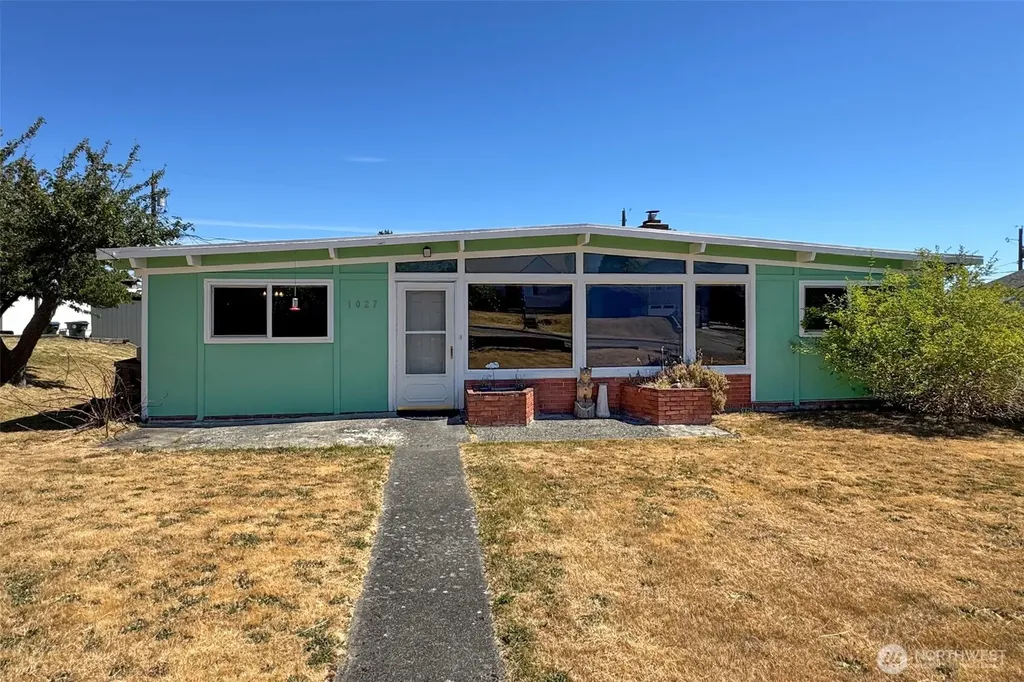 1027 W Ninth Street Port Angeles WA 98363