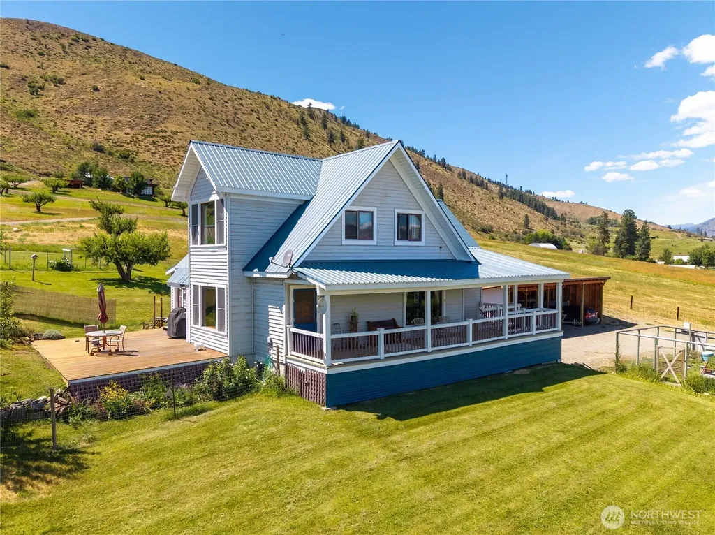 195 Twin Lakes Road Winthrop WA 98862