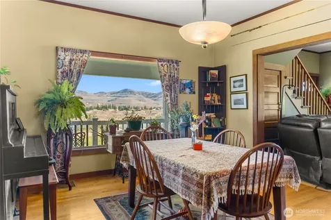 195 Twin Lakes Road Winthrop WA 98862