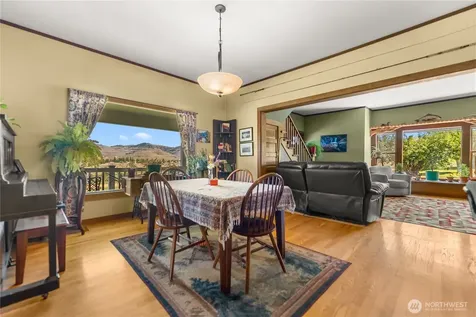 195 Twin Lakes Road Winthrop WA 98862