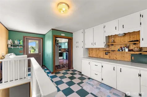 195 Twin Lakes Road Winthrop WA 98862
