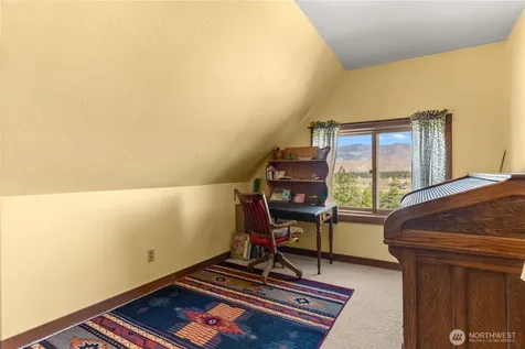 195 Twin Lakes Road Winthrop WA 98862