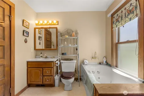 195 Twin Lakes Road Winthrop WA 98862