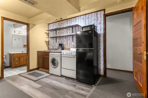 195 Twin Lakes Road Winthrop WA 98862