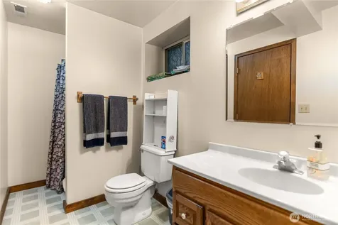 195 Twin Lakes Road Winthrop WA 98862