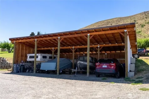 195 Twin Lakes Road Winthrop WA 98862