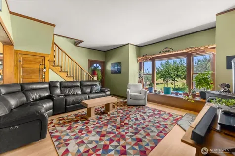 195 Twin Lakes Road Winthrop WA 98862