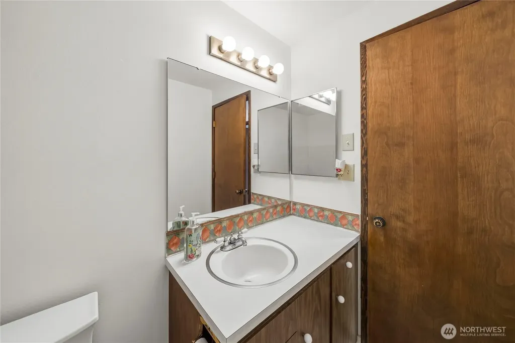 2520 54th Street NW Gig Harbor WA 98335