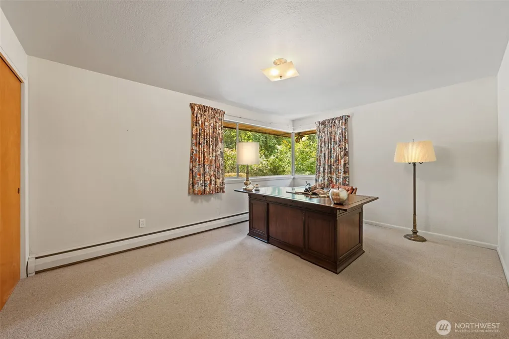 3630 122nd Place NE Bellevue WA 98005
