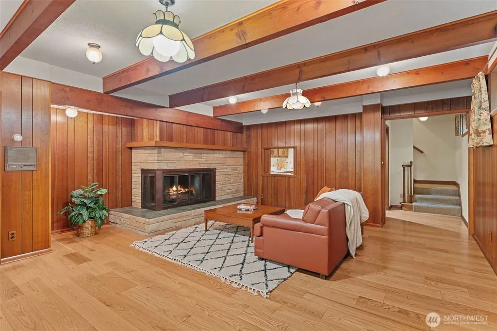 3630 122nd Place NE Bellevue WA 98005