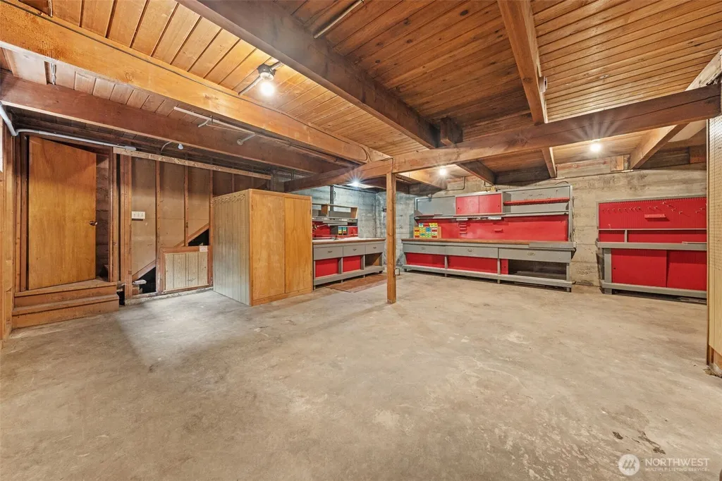 3630 122nd Place NE Bellevue WA 98005