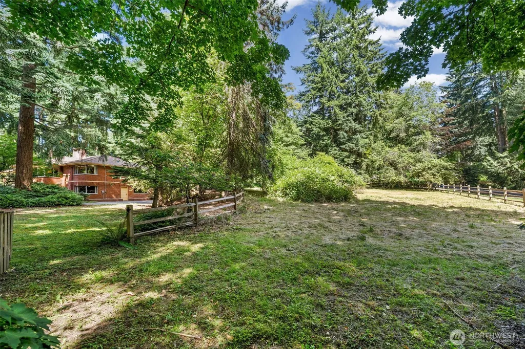 3630 122nd Place NE Bellevue WA 98005