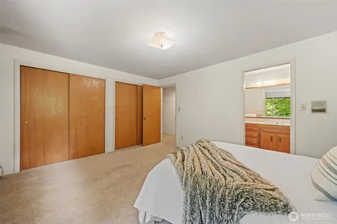 3630 122nd Place NE Bellevue WA 98005