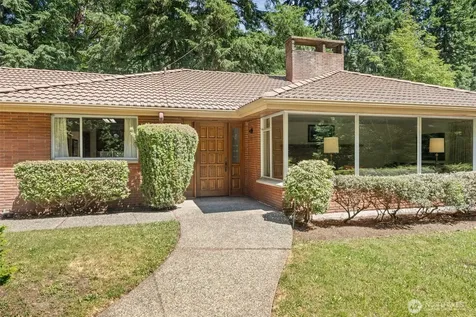 3630 122nd Place NE Bellevue WA 98005