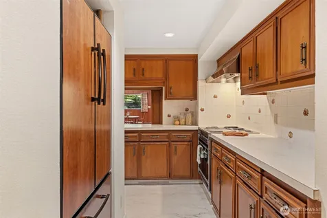 3630 122nd Place NE Bellevue WA 98005