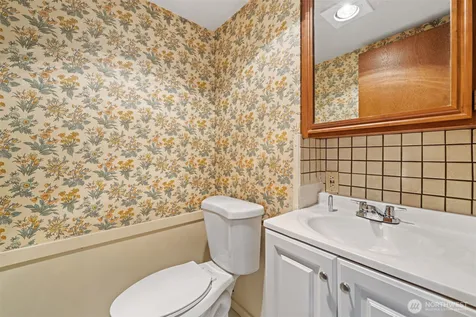 3630 122nd Place NE Bellevue WA 98005
