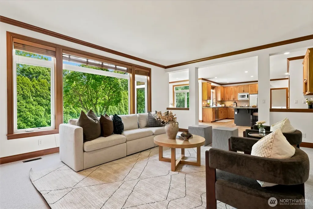 3054 205th Court NE Sammamish WA 98074