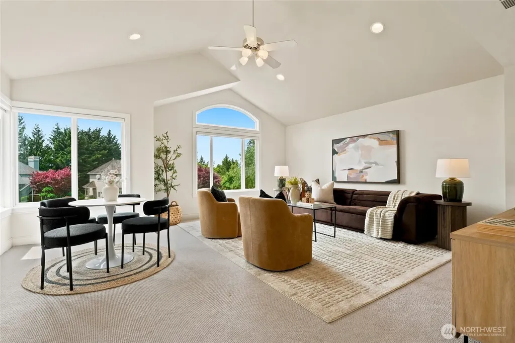 3054 205th Court NE Sammamish WA 98074