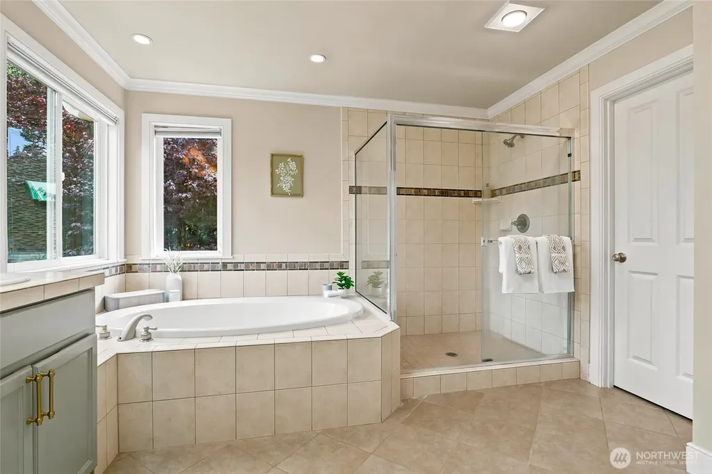3054 205th Court NE Sammamish WA 98074