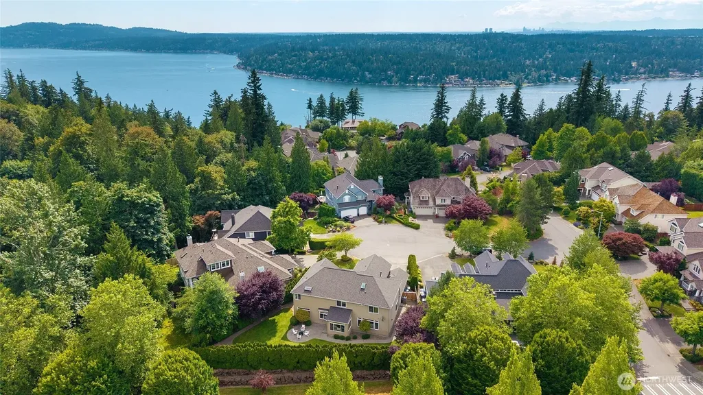 3054 205th Court NE Sammamish WA 98074