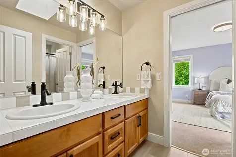 3054 205th Court NE Sammamish WA 98074