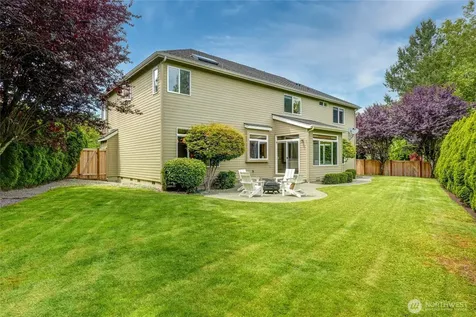 3054 205th Court NE Sammamish WA 98074