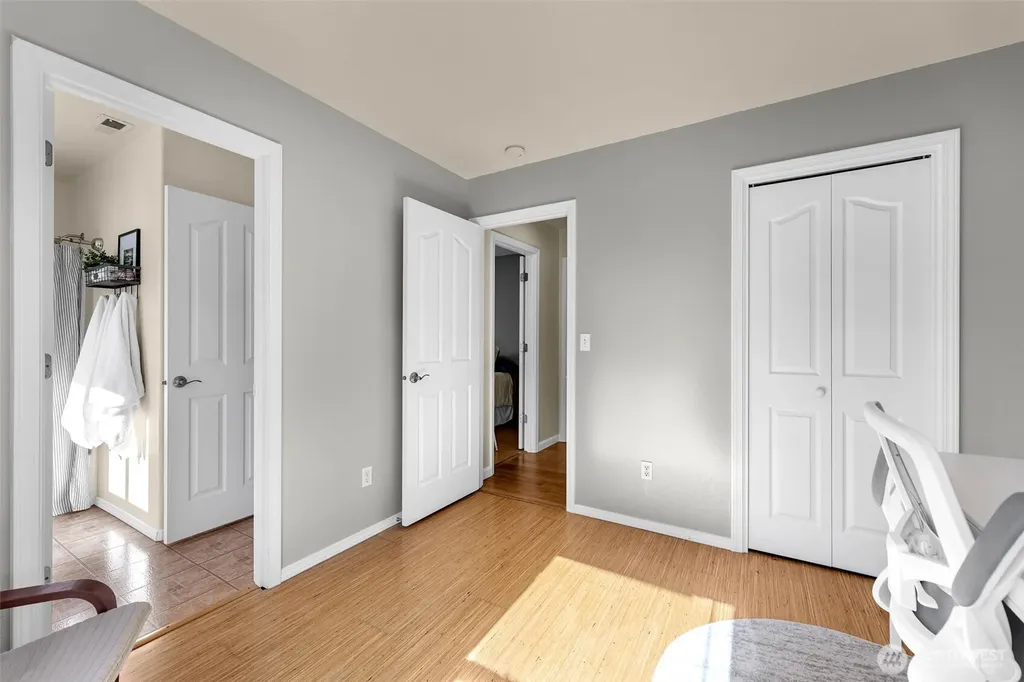 7210 NW 2nd Avenue Vancouver WA 98665