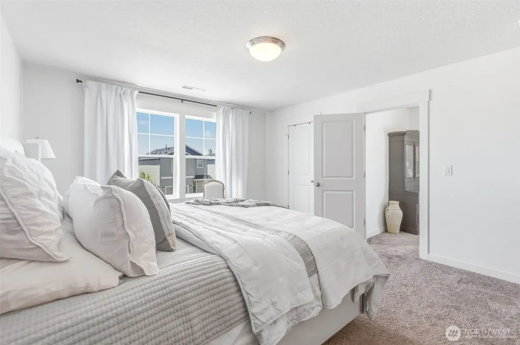 1128 N Auburn Place Ridgefield WA 98642