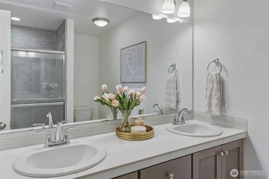 1128 N Auburn Place Ridgefield WA 98642