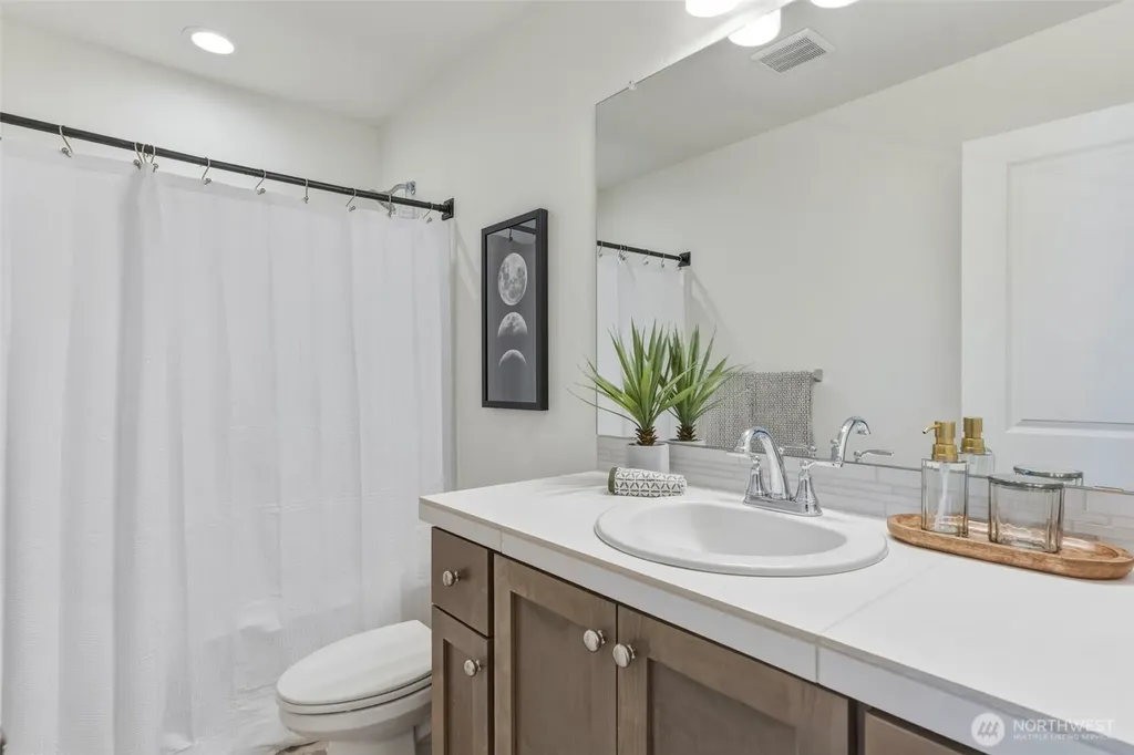 1128 N Auburn Place Ridgefield WA 98642
