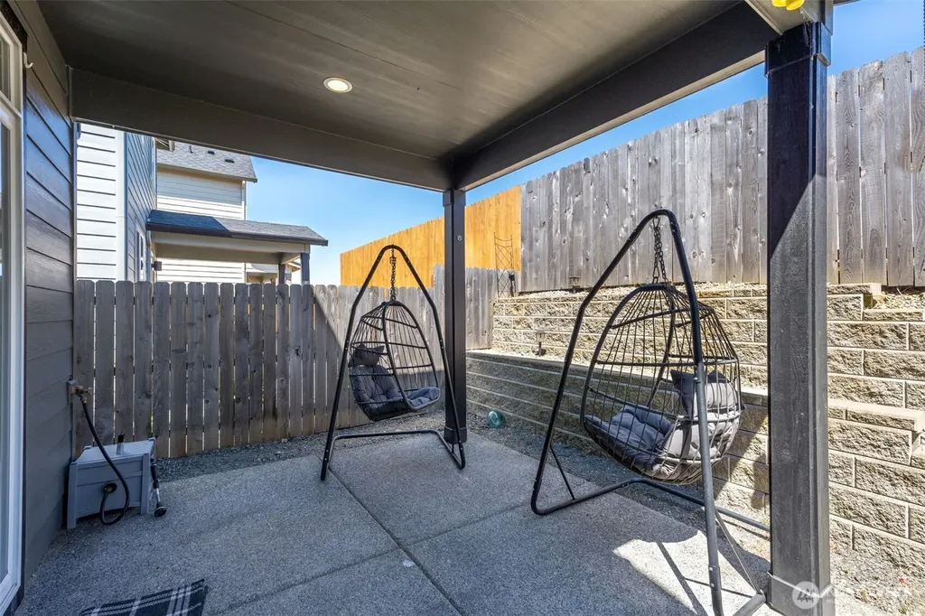 1128 N Auburn Place Ridgefield WA 98642