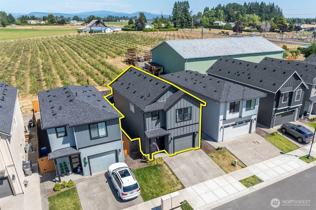 1128 N Auburn Place Ridgefield WA 98642