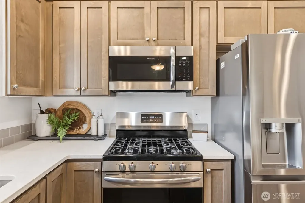 1128 N Auburn Place Ridgefield WA 98642