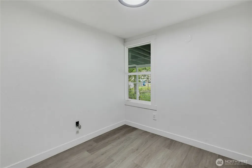 31108 3rd Avenue Black Diamond WA 98010