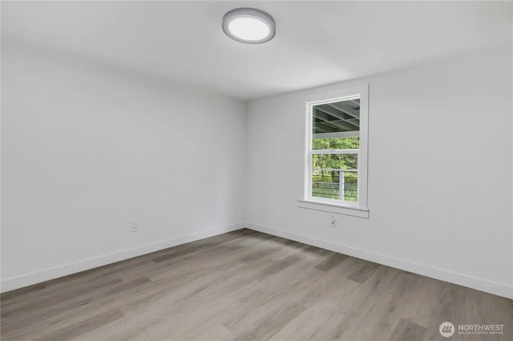 31108 3rd Avenue Black Diamond WA 98010