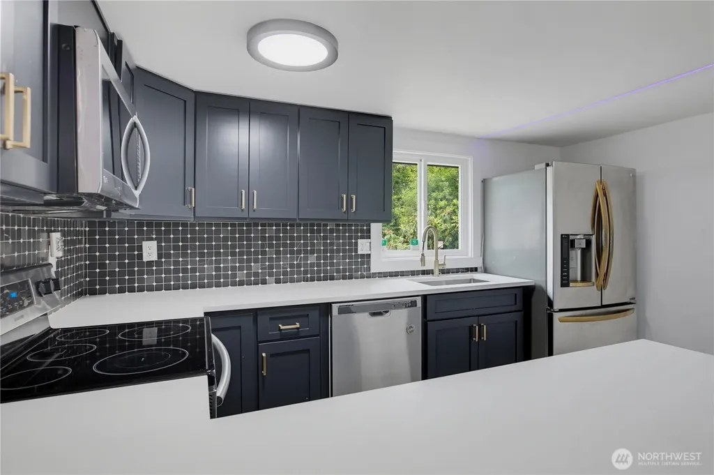 31108 3rd Avenue Black Diamond WA 98010