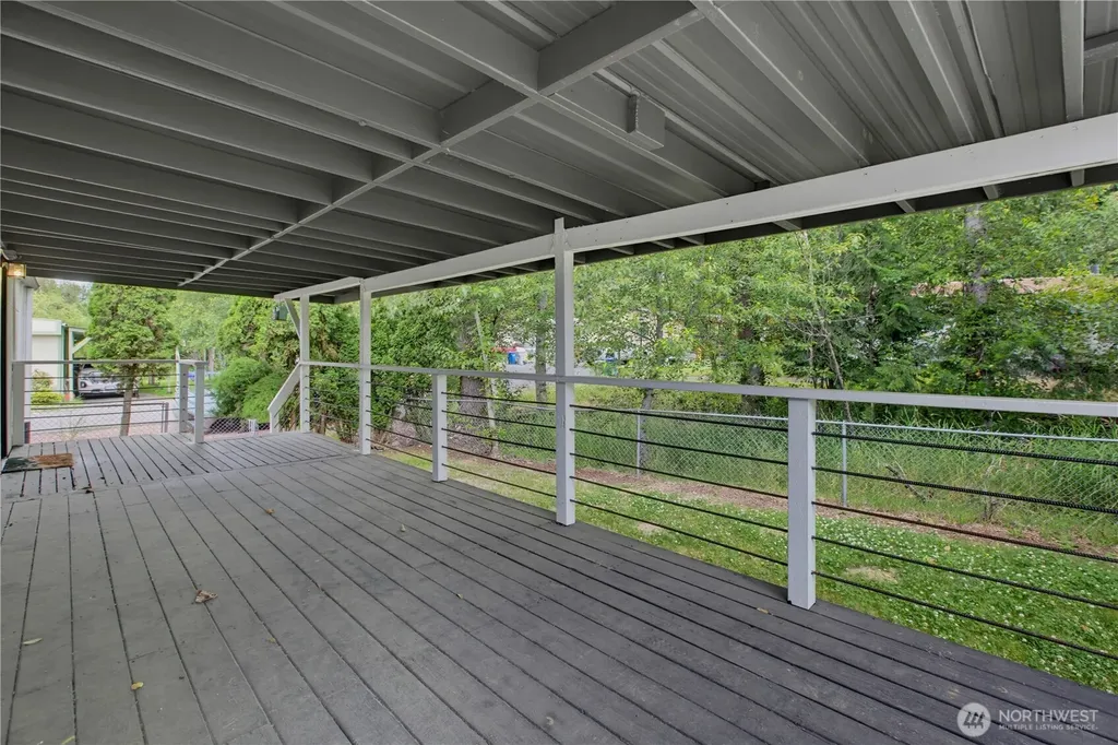 31108 3rd Avenue Black Diamond WA 98010