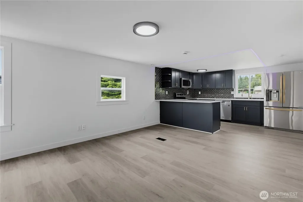 31108 3rd Avenue Black Diamond WA 98010