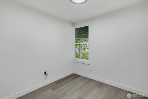 31108 3rd Avenue Black Diamond WA 98010