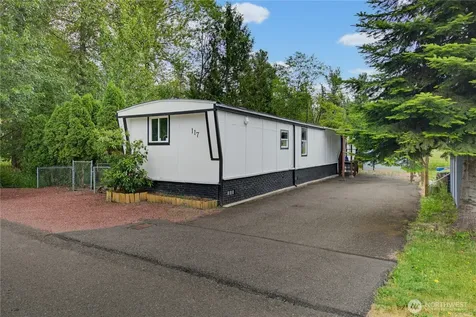31108 3rd Avenue Black Diamond WA 98010